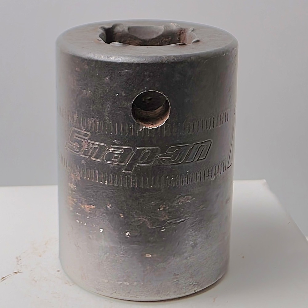 Snap-on Tools USA‎ 1/2" Drive 19mm 6 Point Impact Socket IMM190 Used #0589
